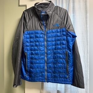 The North Face Men's Blue and Gray Puffer Jacket